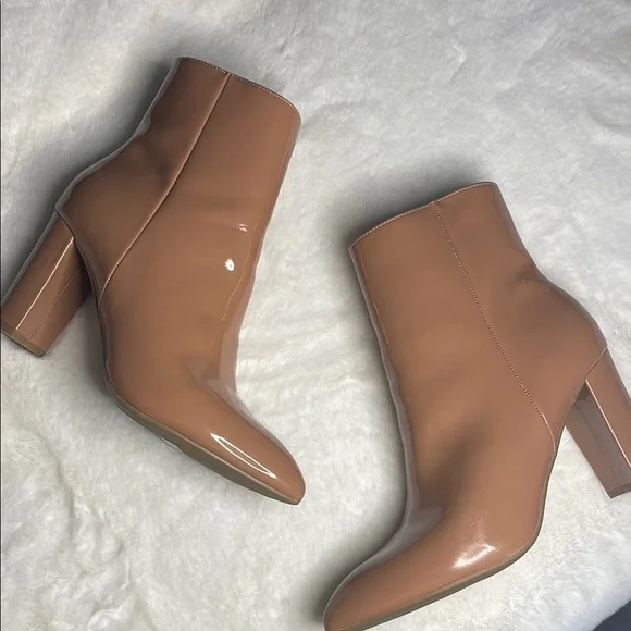 New- Top Moda-shiny patent tan ankle booties- 10 - Picture 1 of 8